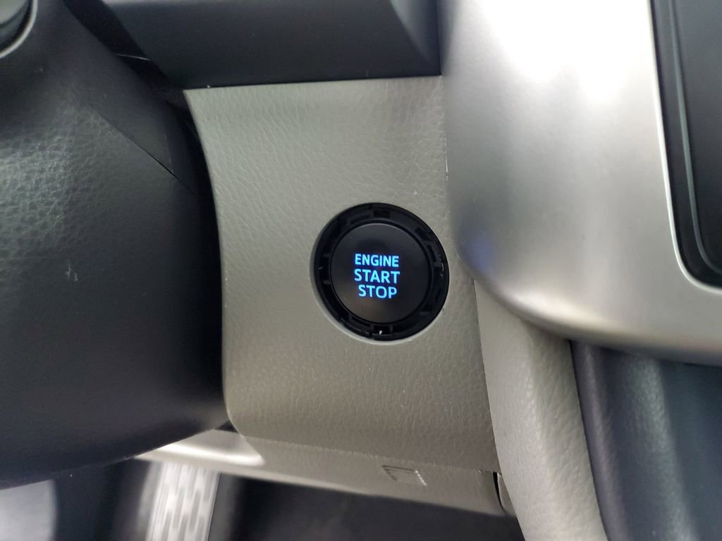 Used 2019 Toyota Highlander XLE image 23