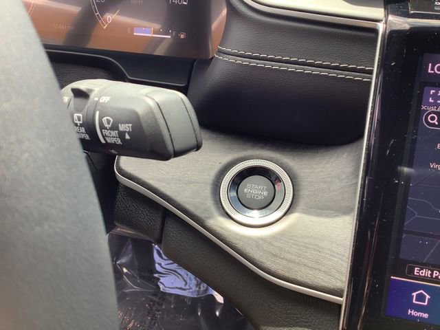 Used 2024 Jeep Grand Cherokee Limited RWD image 16