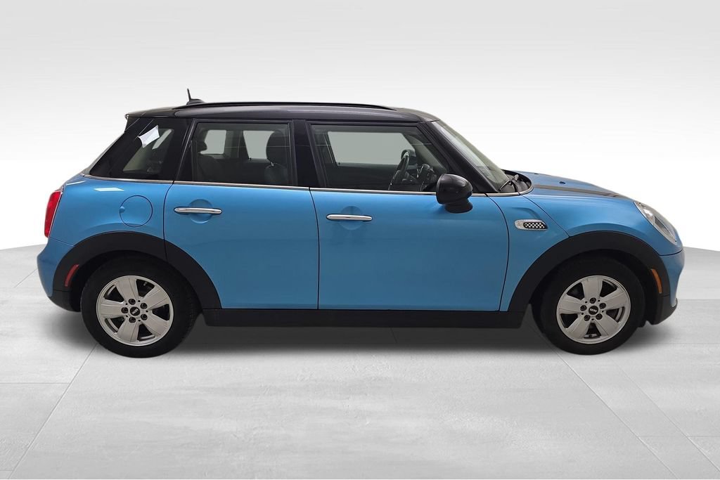 Used 2016 MINI Cooper 4-Door Hardtop FWD image 11