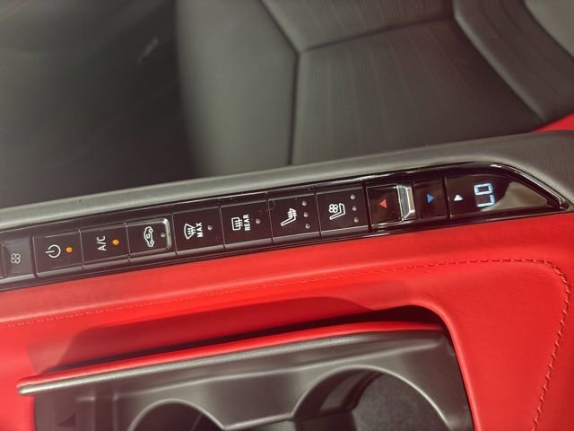 Used 2022 Chevrolet Corvette Stingray Premium Conv w/ Z51 Performance Package RWD image 16