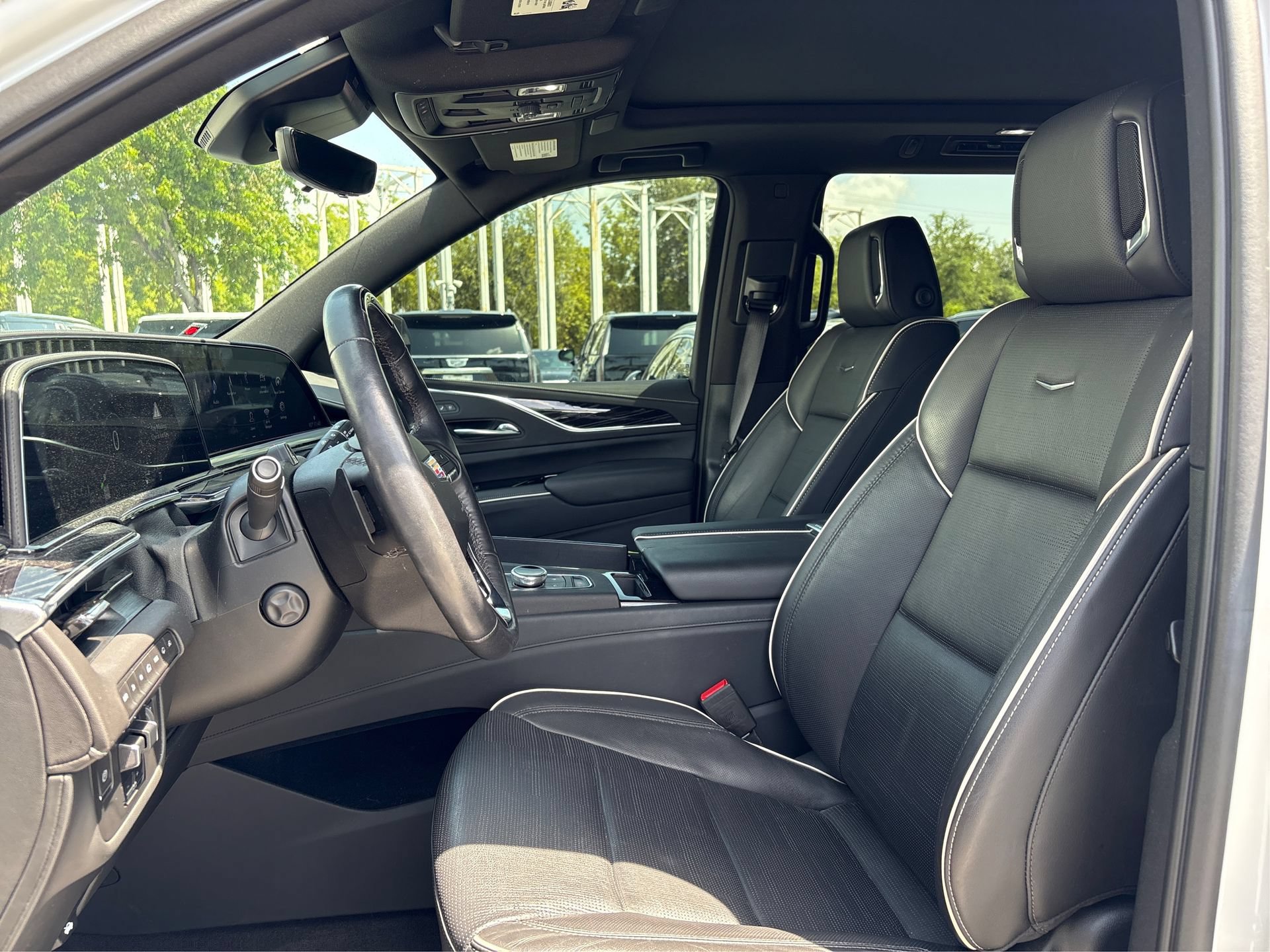Certified 2022 Cadillac Escalade Sport w/ Touring Package AWD/4WD image 11