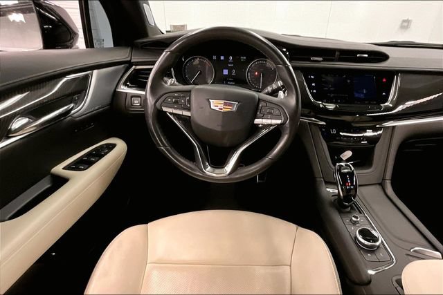 Used 2024 Cadillac XT6 Sport w/ Technology Package AWD/4WD image 6