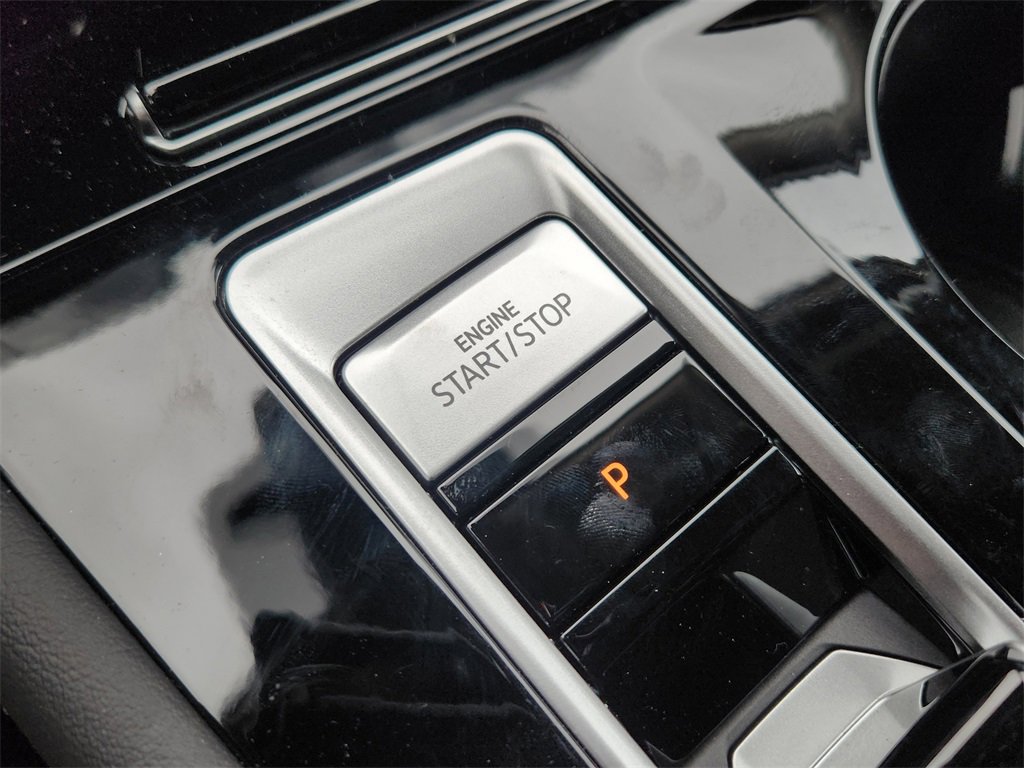 New 2025 Volkswagen Atlas SE image 21