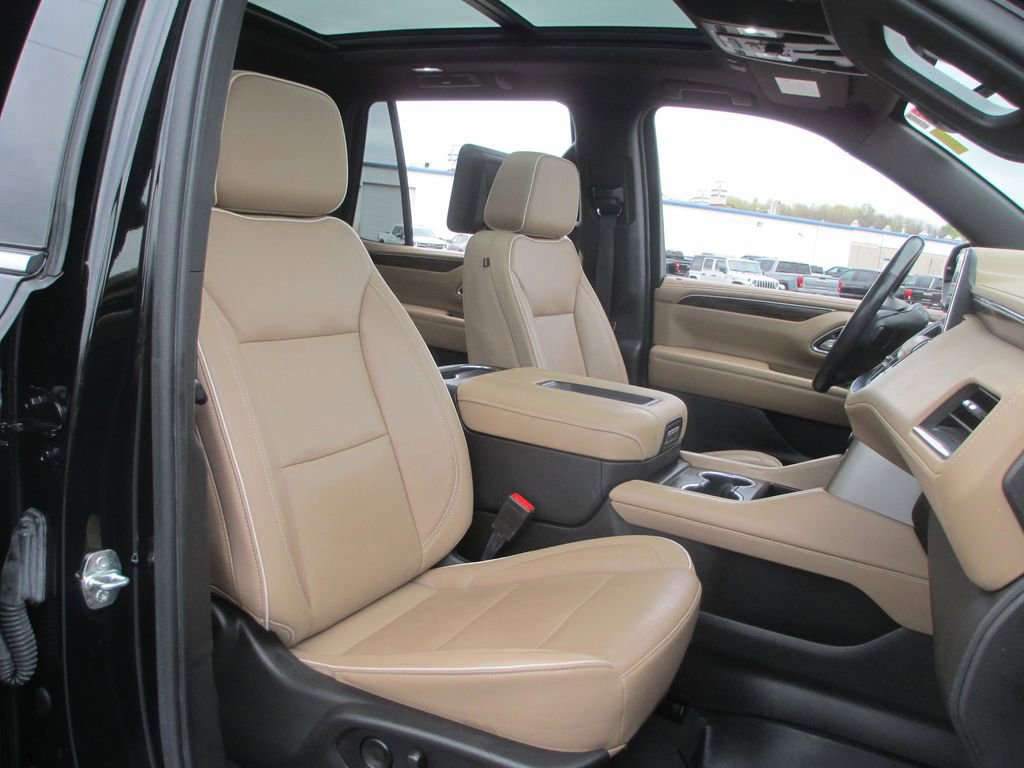 Used 2021 Chevrolet Tahoe Premier AWD/4WD image 24