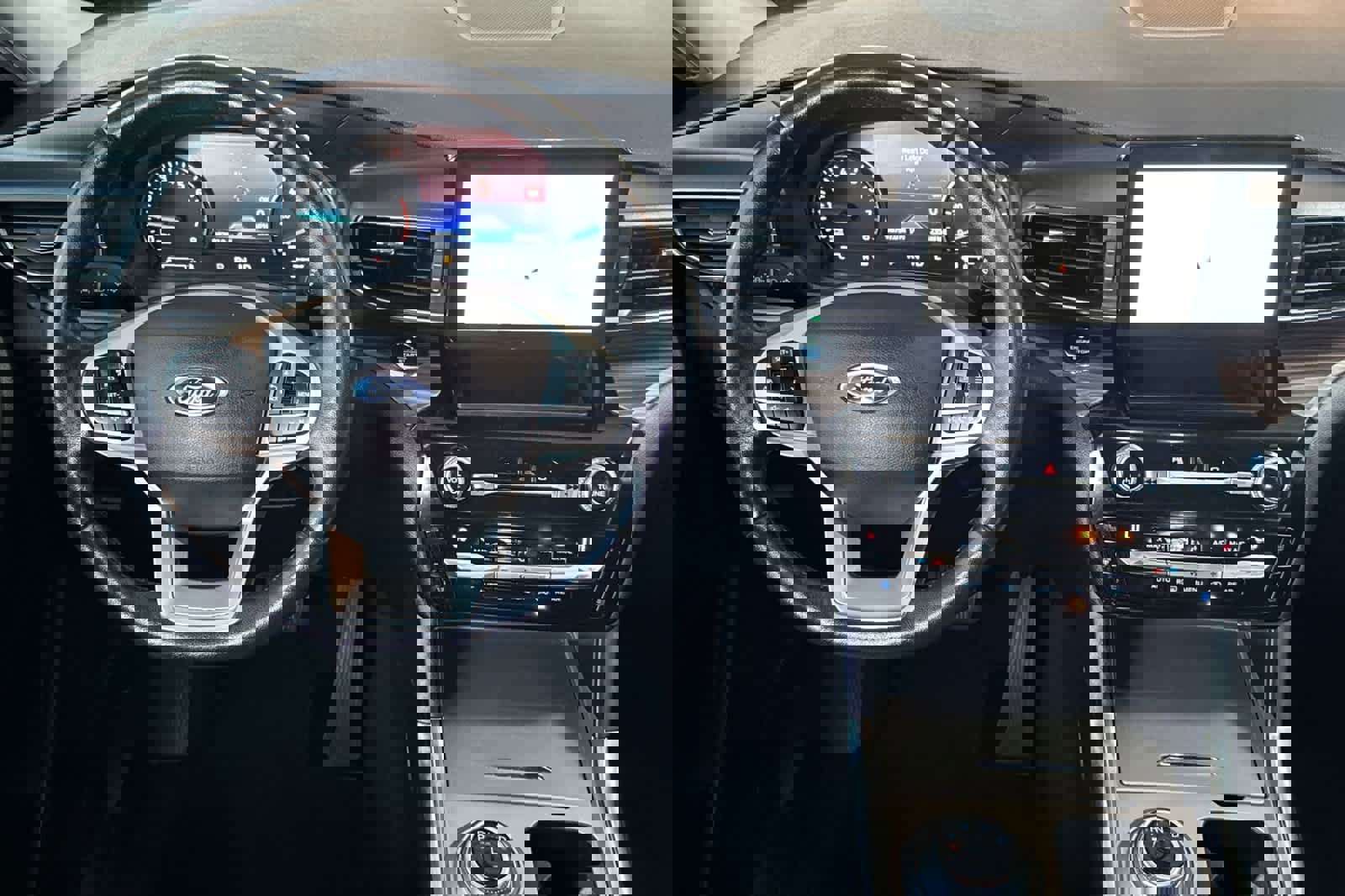 Used 2021 Ford Explorer Limited w/ Equipment Group 301A image 14