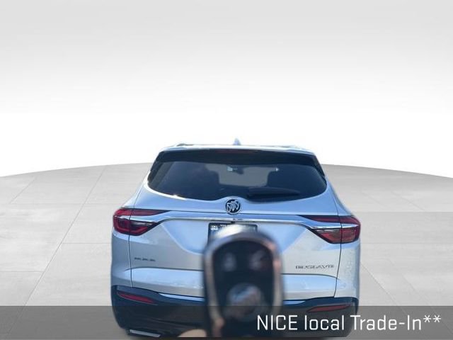 Used 2018 Buick Enclave Essence image 9