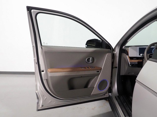 Used 2024 Hyundai Ioniq 5 Limited image 61
