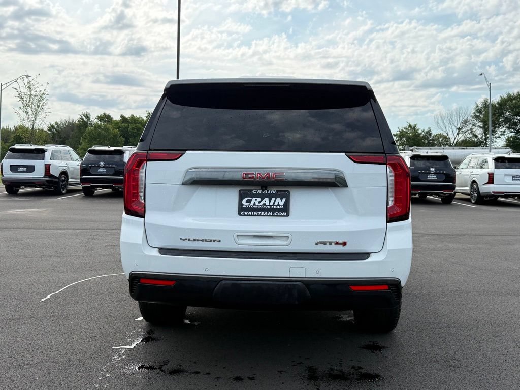 Used 2023 GMC Yukon XL AT4 w/ AT4 Premium Package AWD/4WD image 6