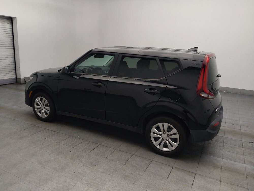 Used 2022 Kia Soul LX FWD image 3