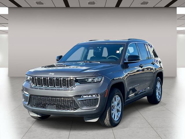 Used 2025 Jeep Grand Cherokee Limited AWD/4WD image 8