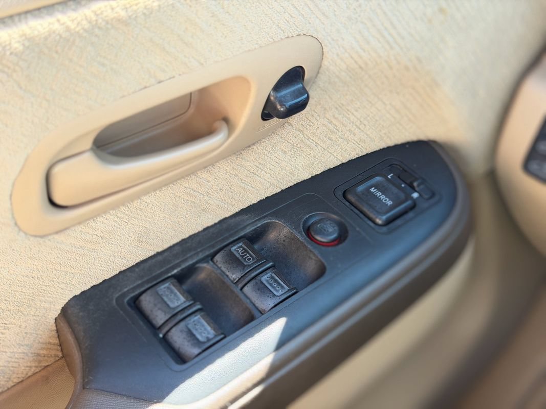 Used 2005 Honda CR-V EX image 21