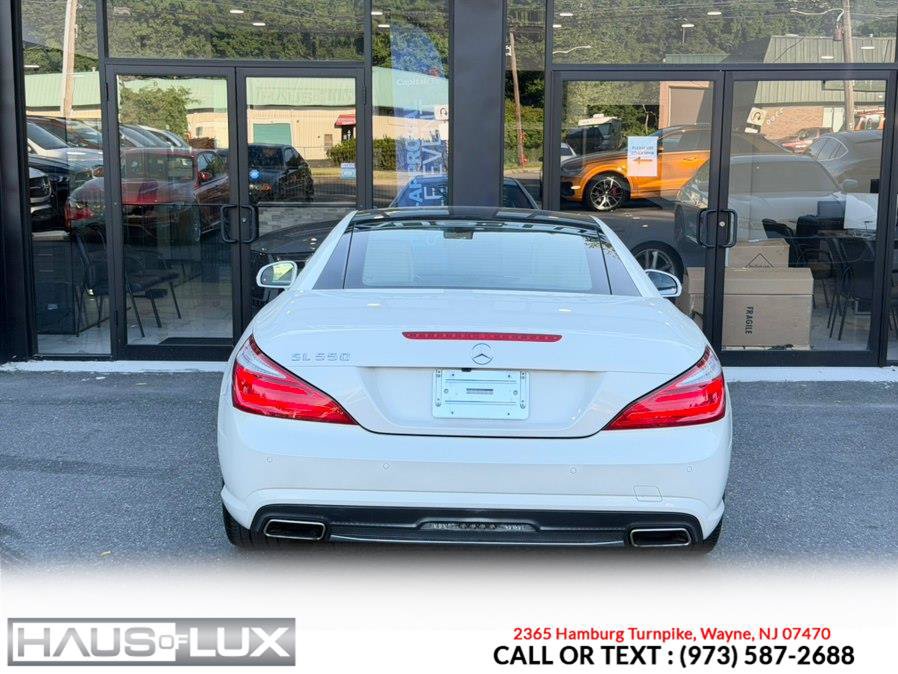 Used 2013 Mercedes-Benz SL 550 w/ Premium Pkg image 17