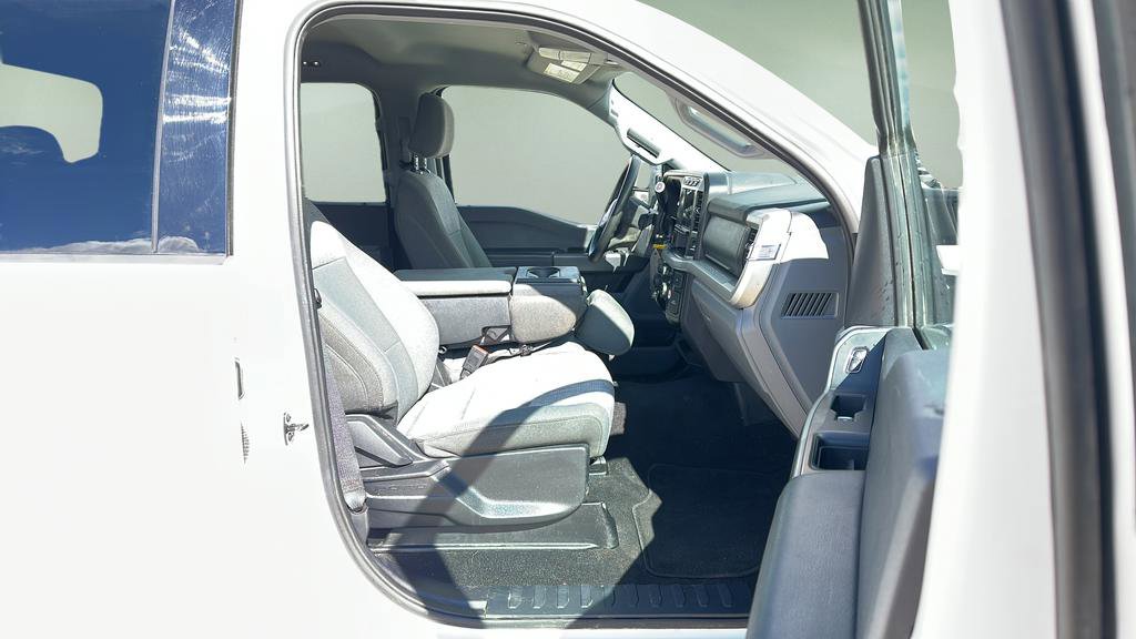 Used 2024 Ford F250 XLT image 11