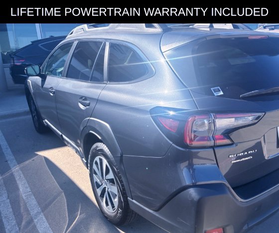 Used 2025 Subaru Outback Premium AWD/4WD image 4
