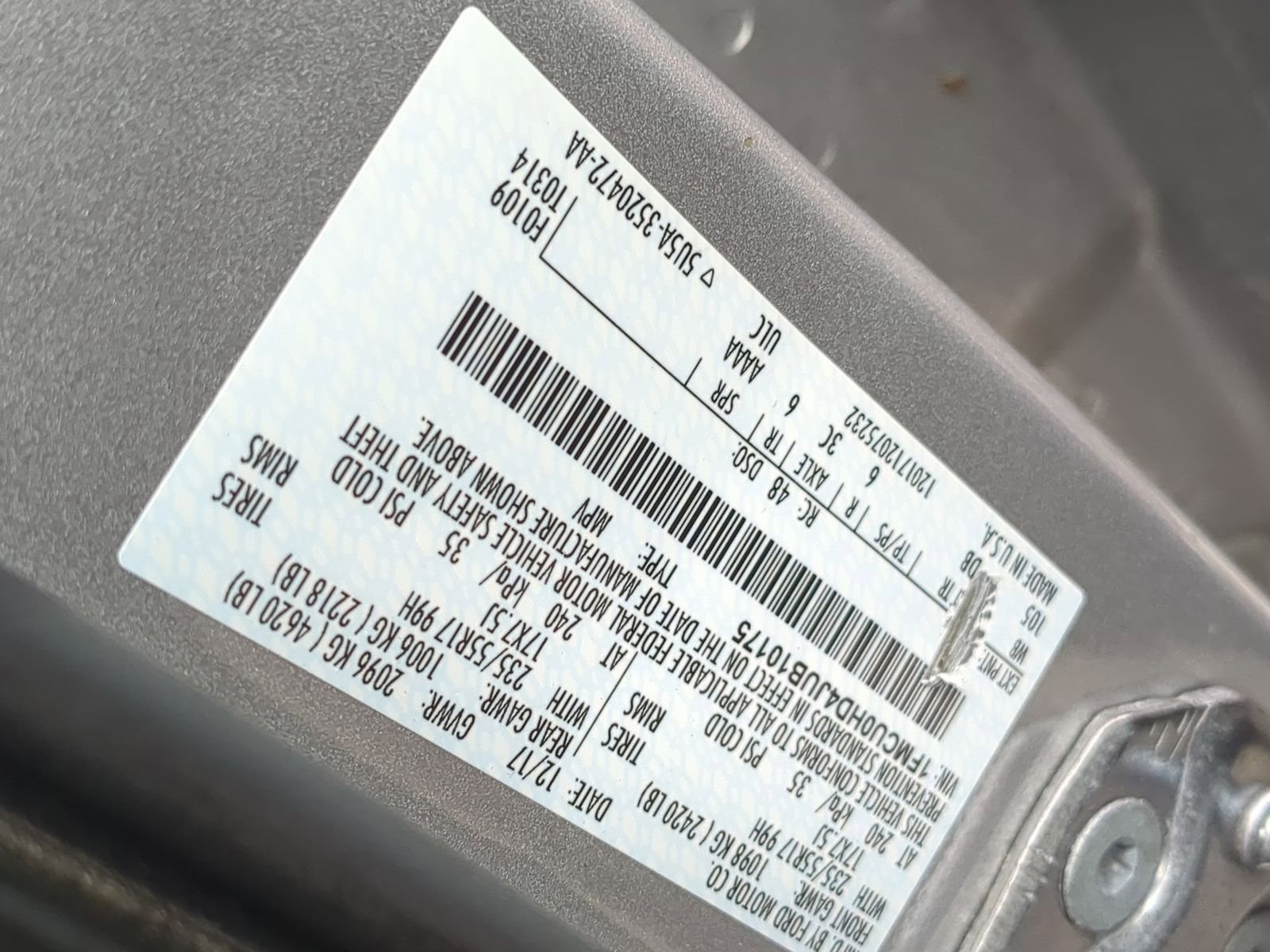 Used 2018 Ford Escape SEL w/ Ford Safe & Smart Package image 39