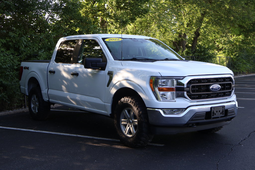 Used 2022 Ford F150 XLT w/ Trailer Tow Package AWD/4WD image 11