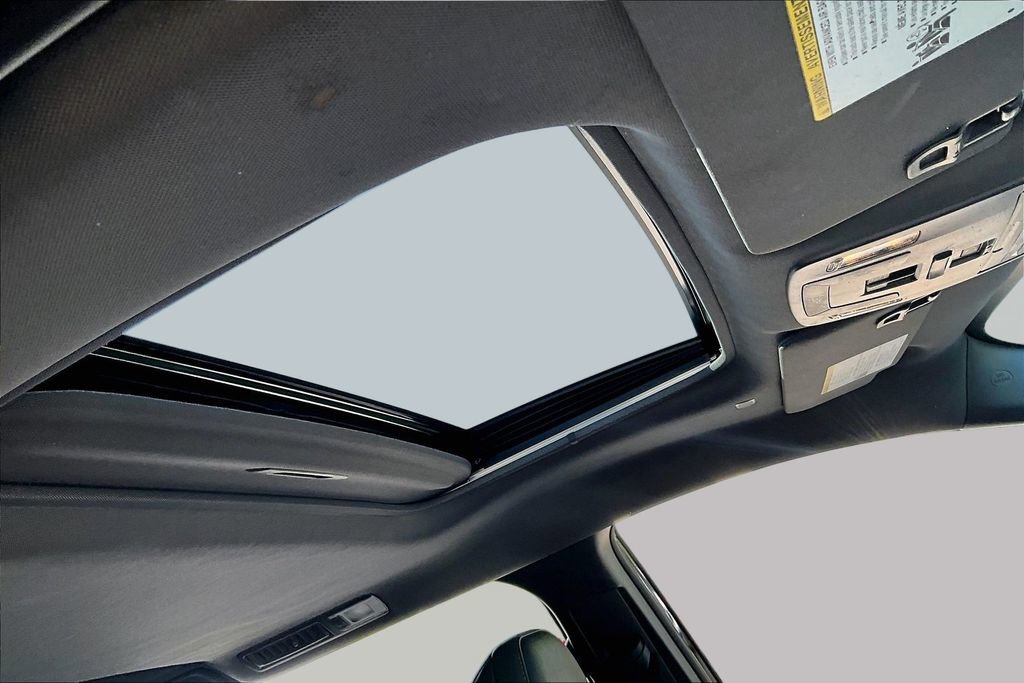 Used 2021 Toyota Sienna XSE w/ XSE Plus Package FWD image 22