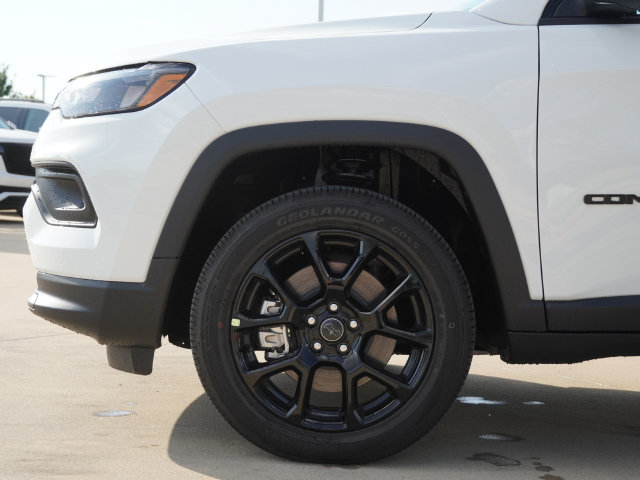 New 2026 Jeep Compass Latitude AWD/4WD image 8