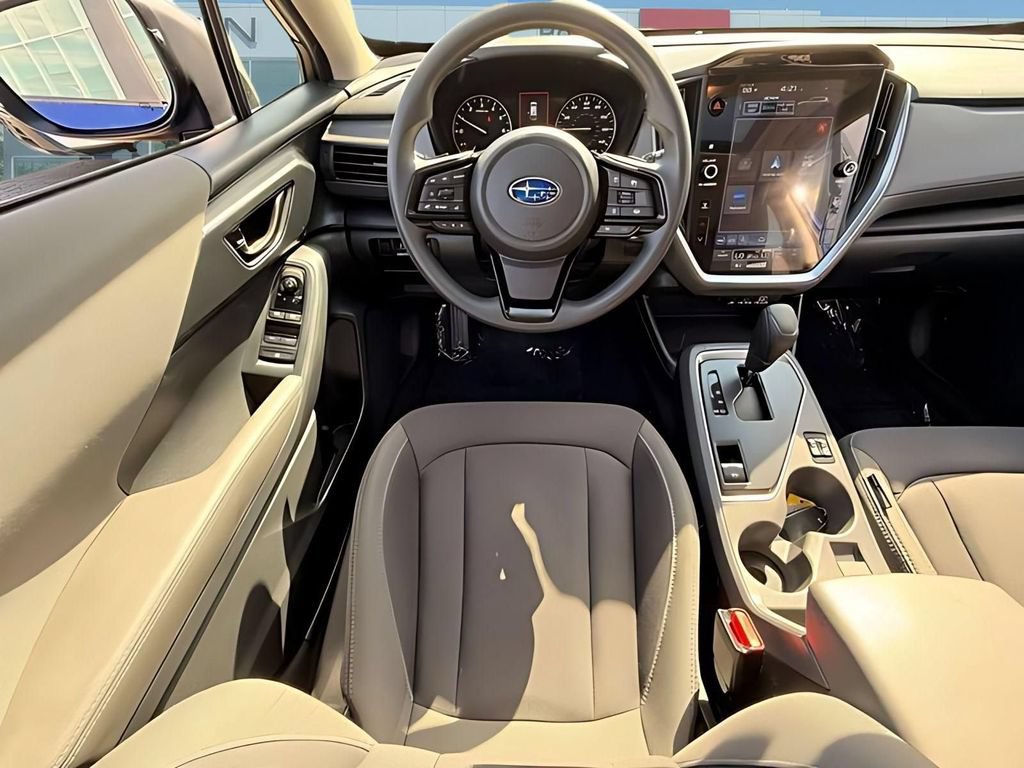 Used 2025 Subaru Crosstrek 2.5i Premium AWD/4WD image 8