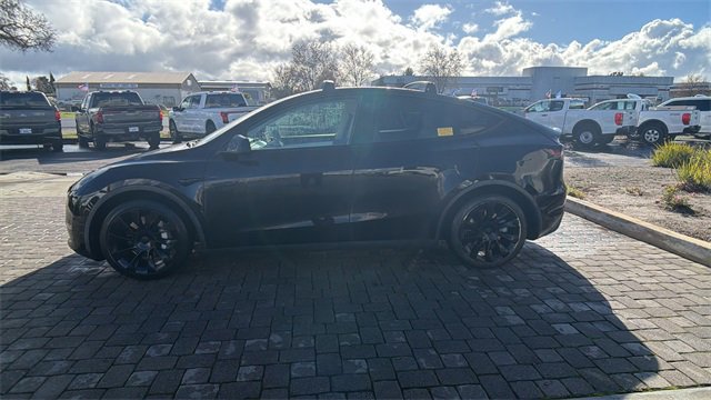 Used 2021 Tesla Model Y Long Range image 6