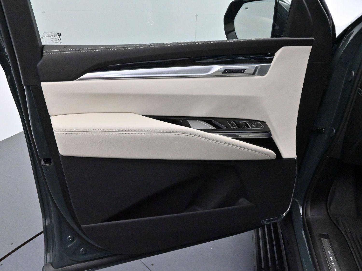 Certified 2026 Cadillac Escalade ESV Sport w/ Touring Package image 9