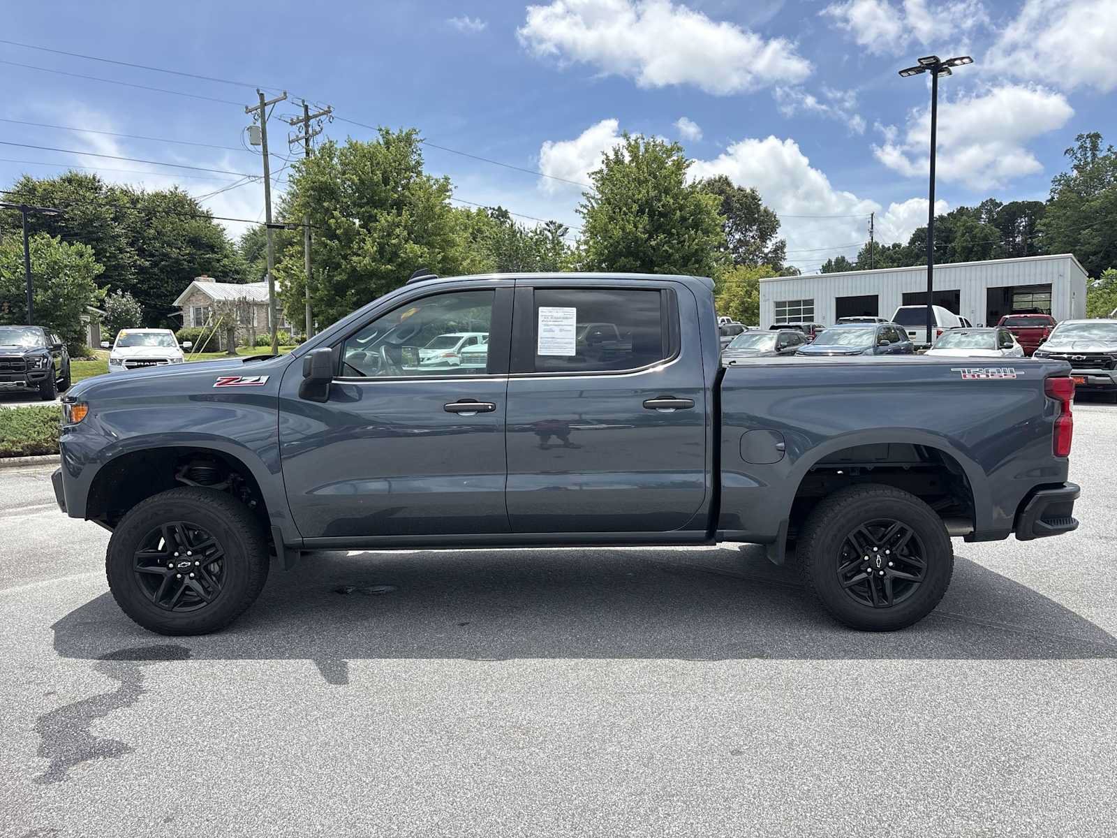 Used 2021 Chevrolet Silverado 1500 Custom Trail Boss w/ Safety Confidence Package AWD/4WD image 9