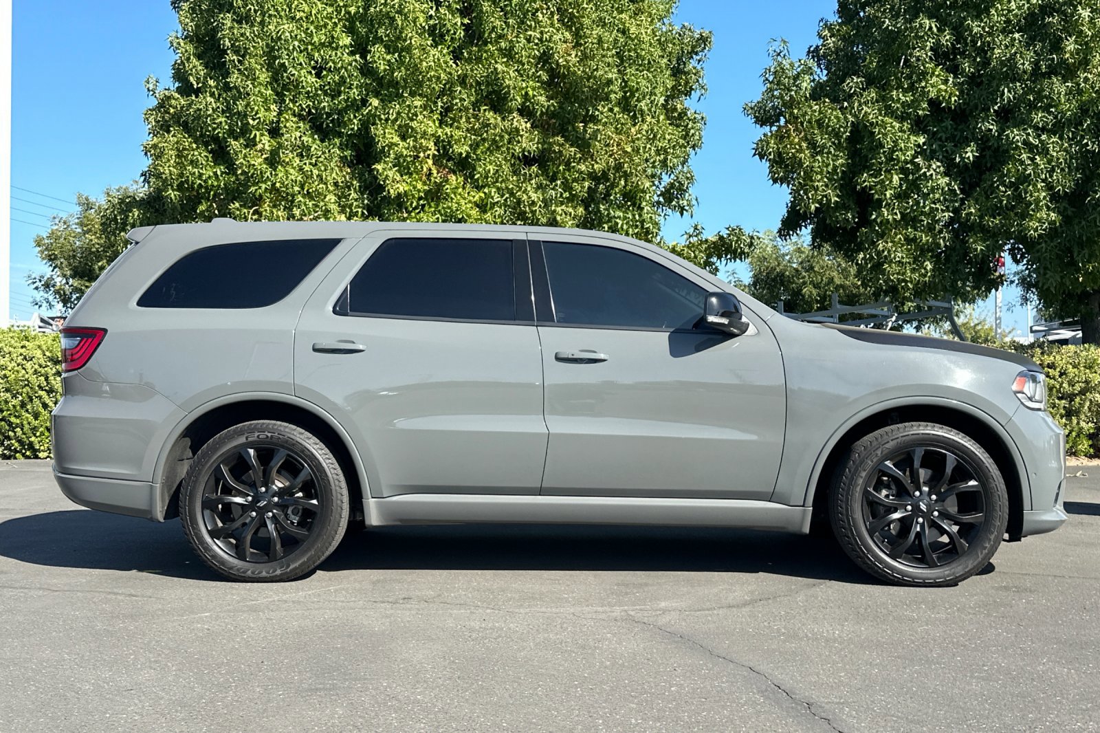 Used 2019 Dodge Durango R/T w/ Blacktop Package image 3