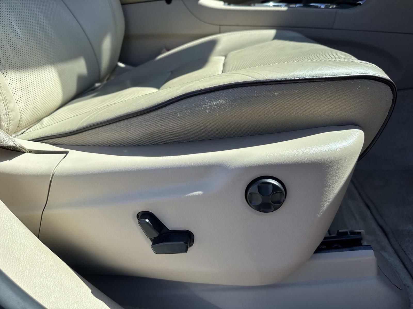 Used 2019 Jeep Grand Cherokee Overland image 14