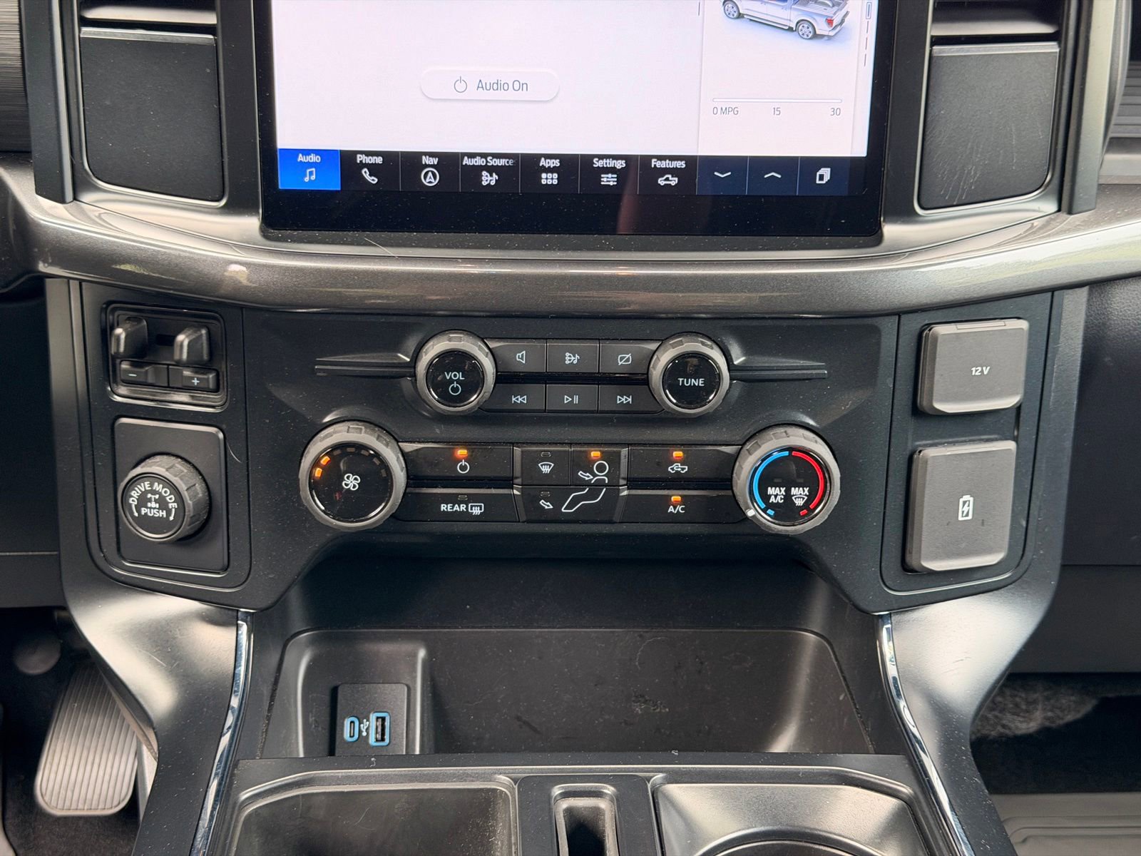 Used 2024 Ford F150 STX RWD image 16