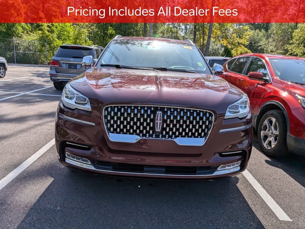 Used 2021 Lincoln Aviator Black Label Grand Touring AWD/4WD image 2