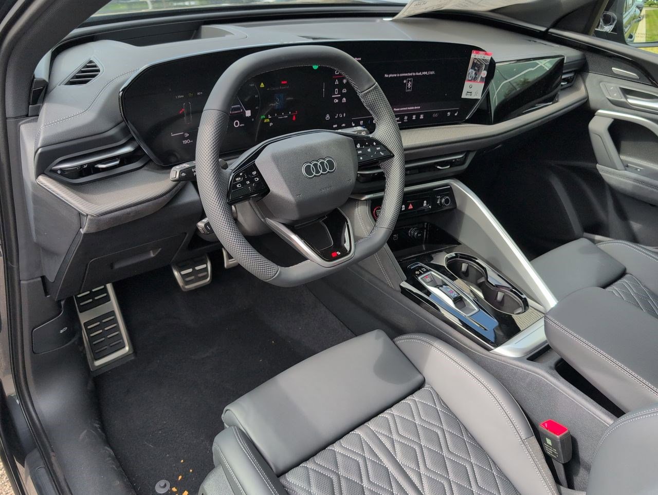 New 2025 Audi SQ5 Premium Plus image 2