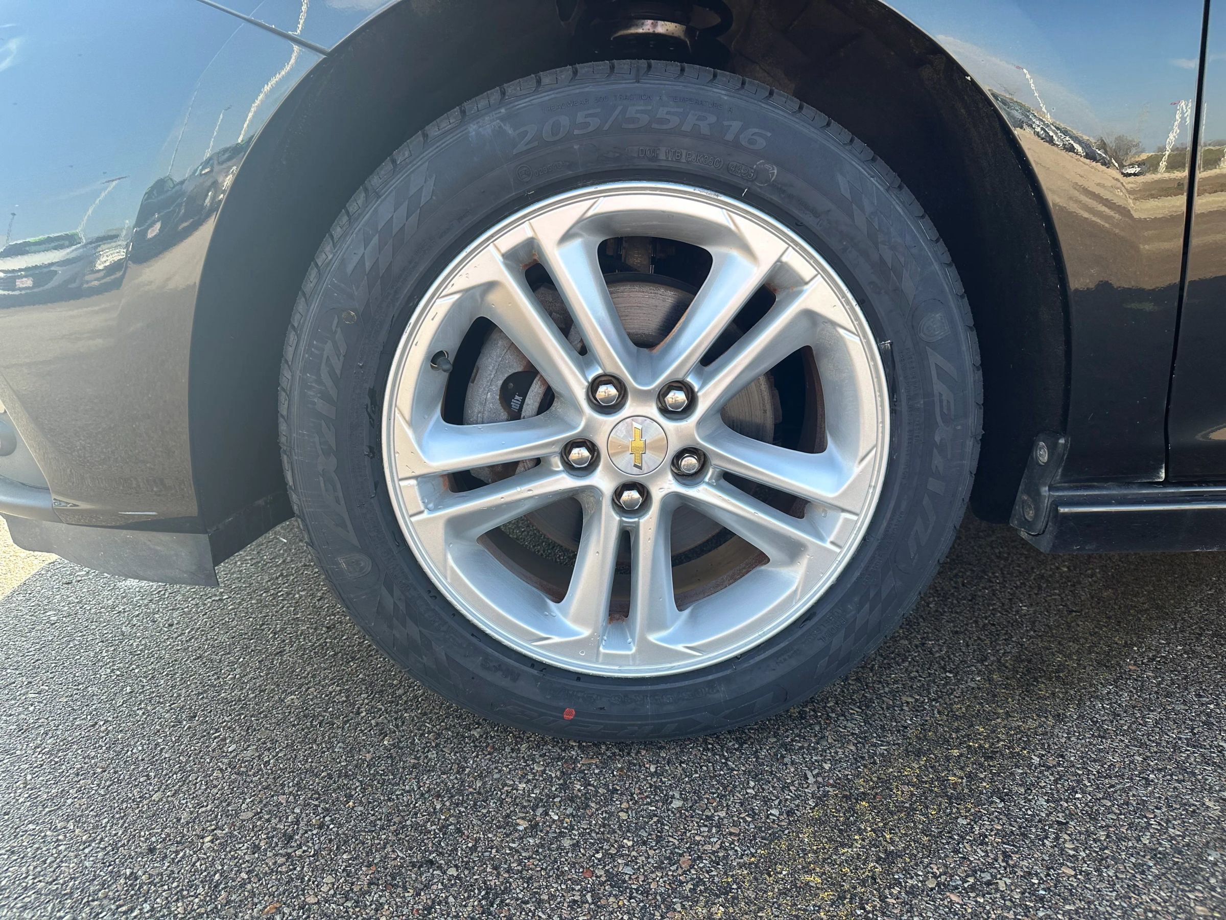 Used 2017 Chevrolet Cruze LT w/ LT True North Edition FWD image 39