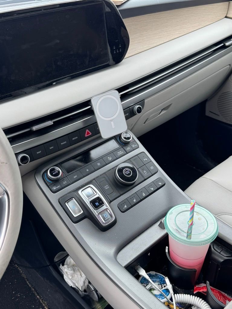 Used 2023 Hyundai Palisade Limited w/ Cargo Package image 12