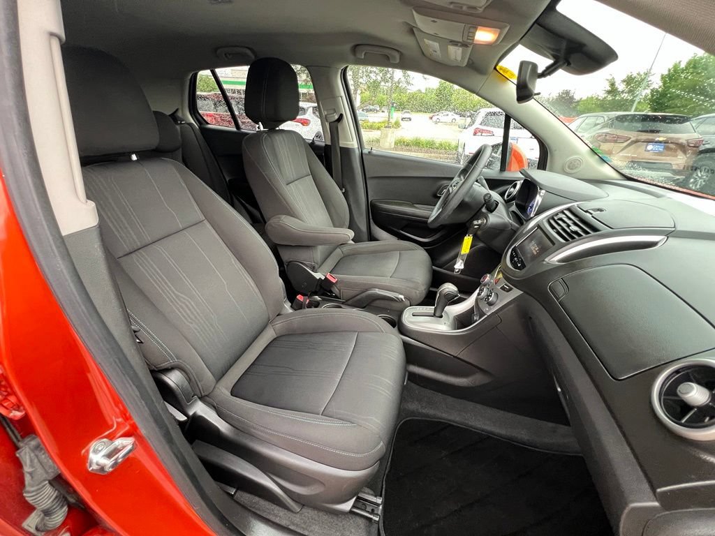 Used 2015 Chevrolet Trax LT FWD image 26