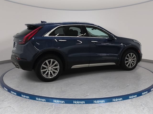 Used 2019 Cadillac XT4 Premium Luxury w/ Cold Weather Package AWD/4WD image 6