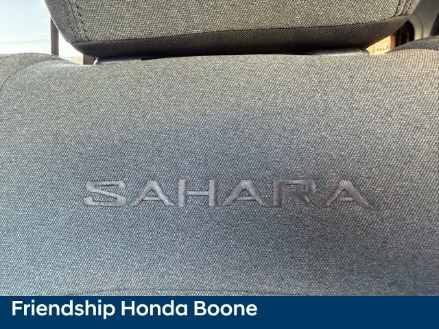 Used 2024 Jeep Wrangler Sahara image 16