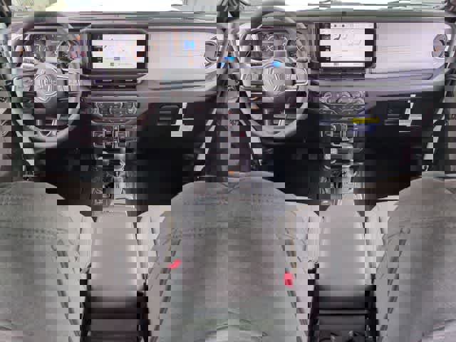 New 2025 Jeep Gladiator Sport image 15