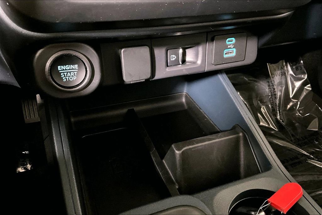 Used 2024 Ford Maverick Lariat w/ Black Appearance Package image 34