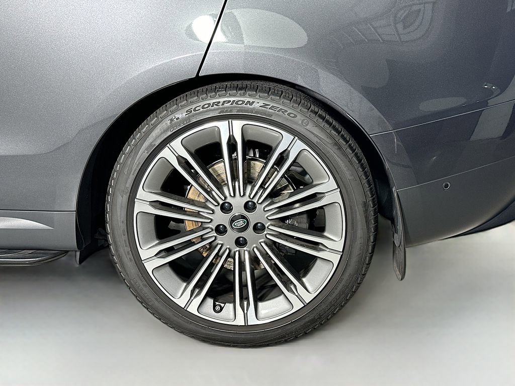 Used 2024 Land Rover Range Rover Sport SE image 34