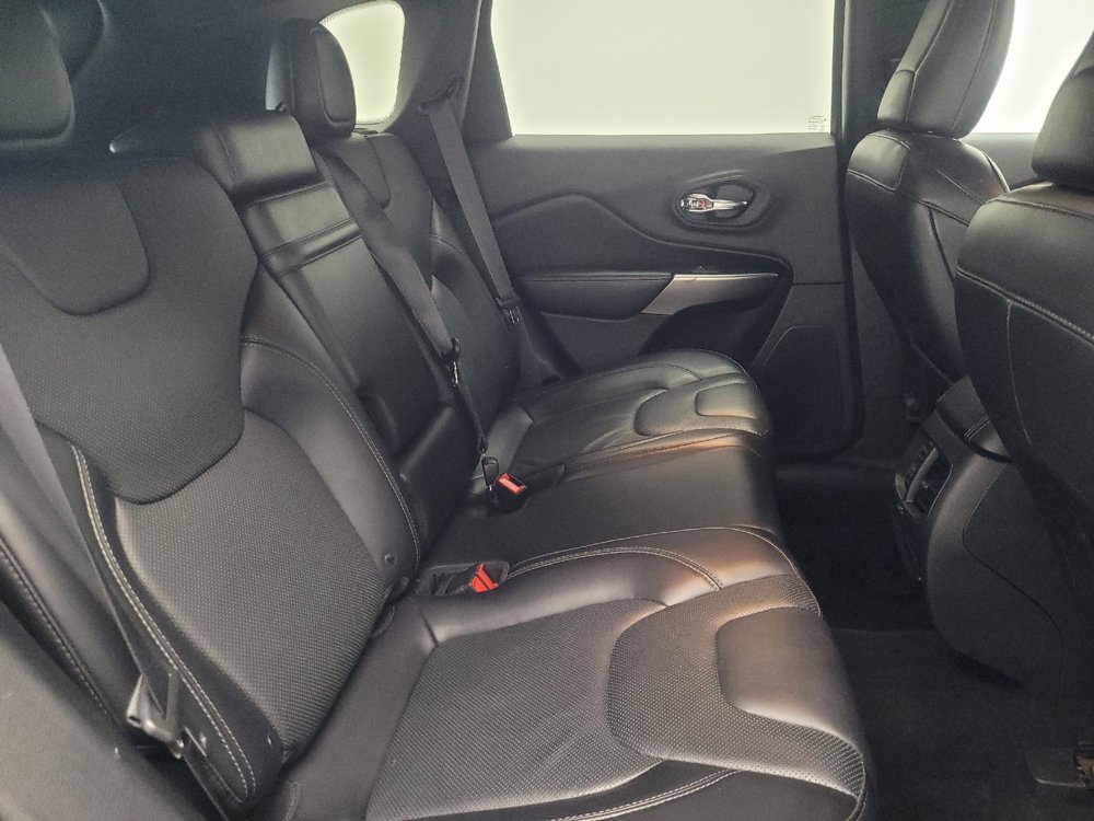 Used 2019 Jeep Cherokee High Altitude AWD/4WD image 19