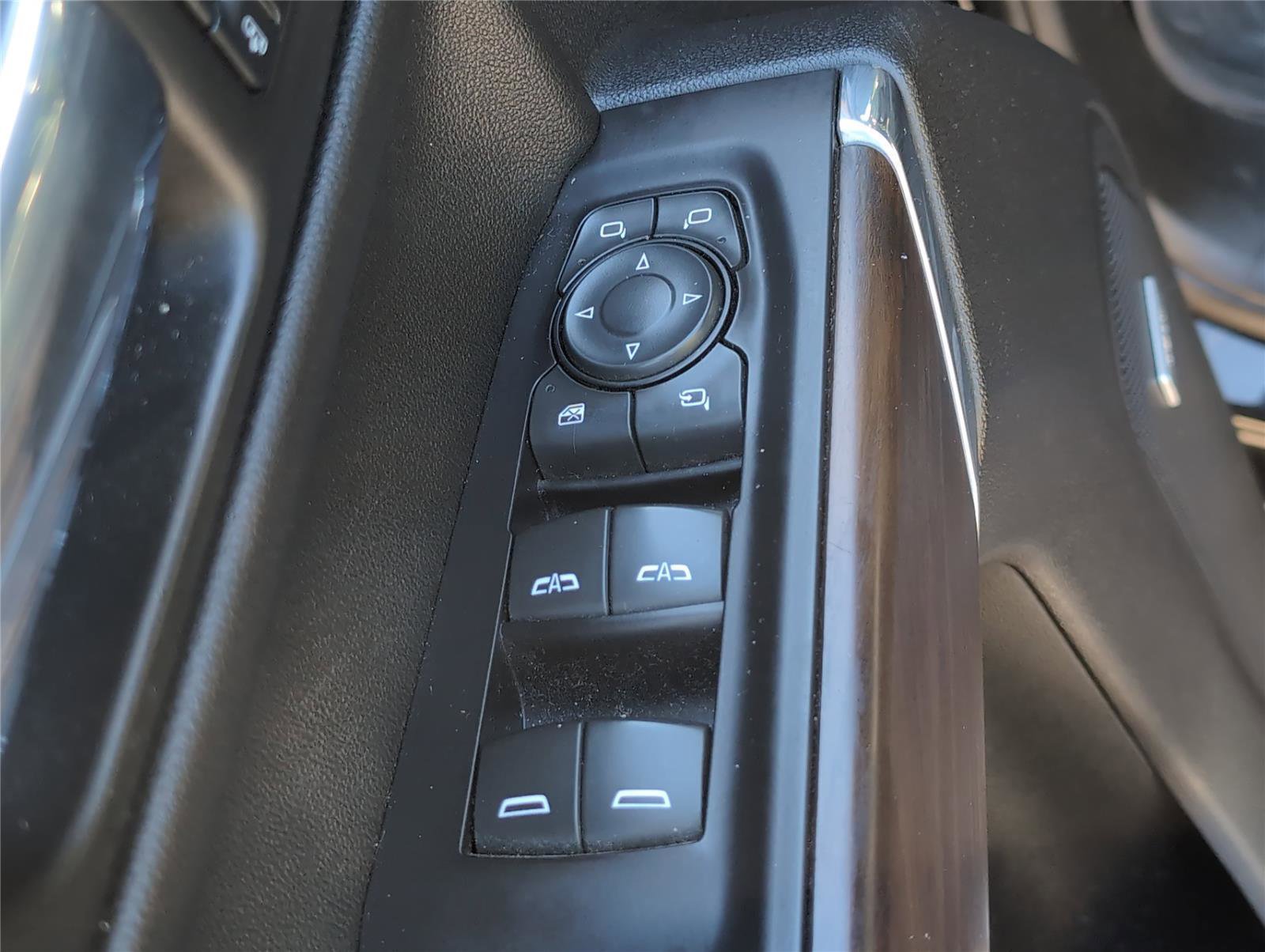 Used 2021 GMC Sierra 1500 SLT image 17