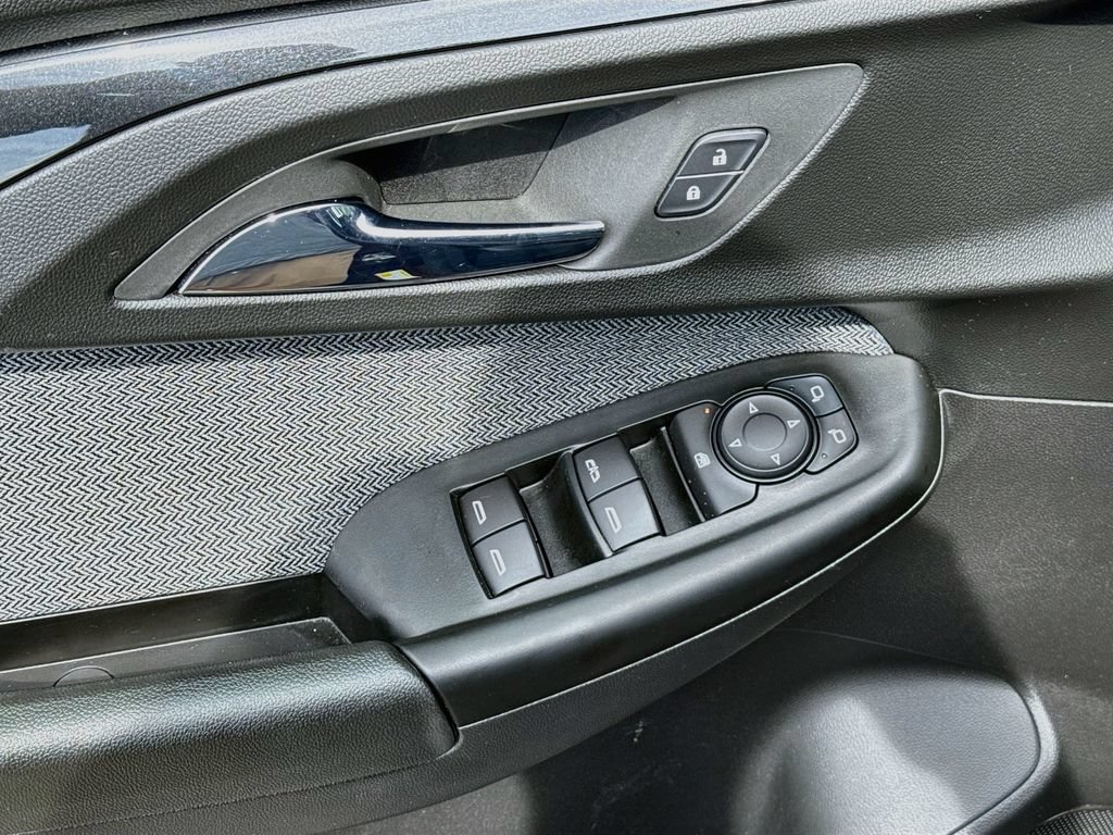 Used 2022 Chevrolet TrailBlazer LT w/ Convenience Package FWD image 17