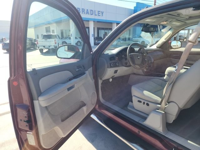 Used 2008 Chevrolet Silverado 2500 LTZ w/ Suspension Package, Off-Road AWD/4WD image 22