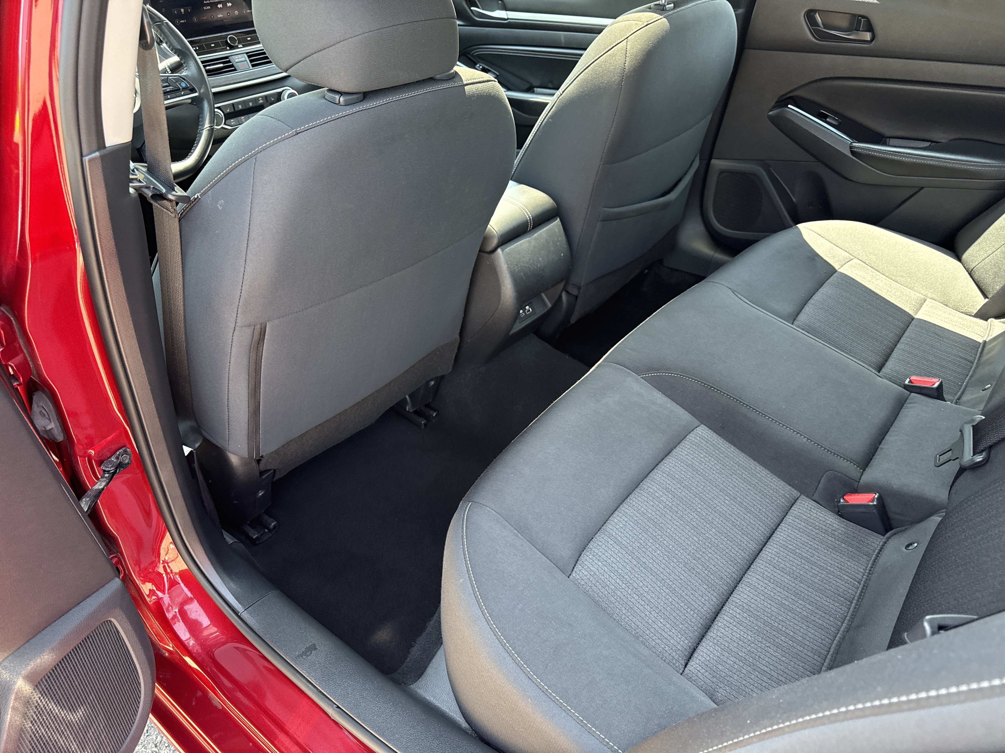 Used 2023 Nissan Altima 2.5 SV w/ SV Premium Package AWD/4WD image 17