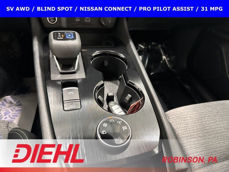 Used 2022 Nissan Rogue SV image 30