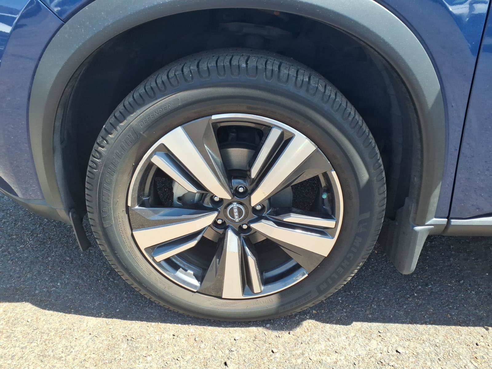 Used 2022 Nissan Rogue SL FWD image 9