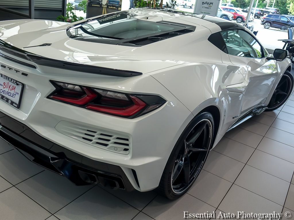 Used 2025 Chevrolet Corvette E-Ray w/ ZER Performance Package AWD/4WD image 7
