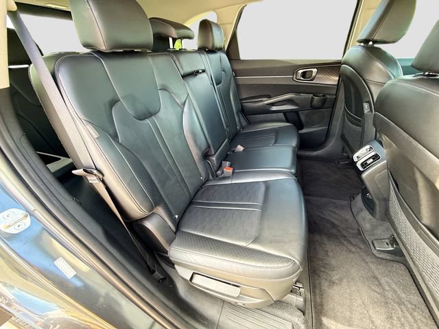 Used 2024 Kia Sorento S FWD image 28