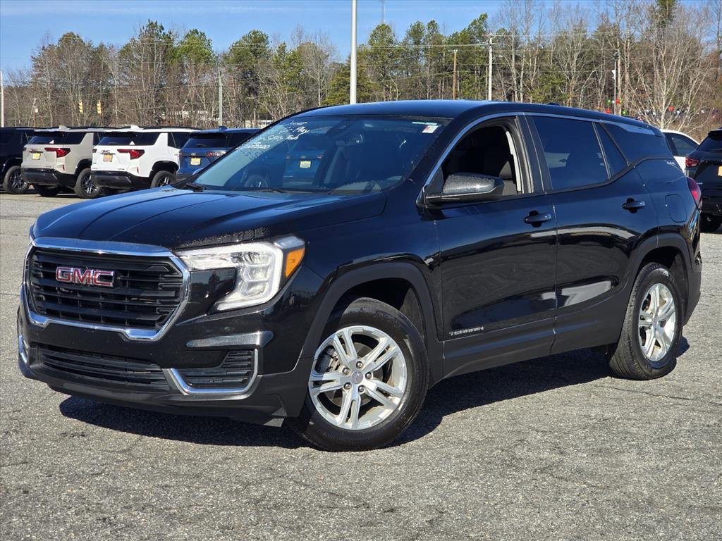 Used 2024 GMC Terrain SLE video 1