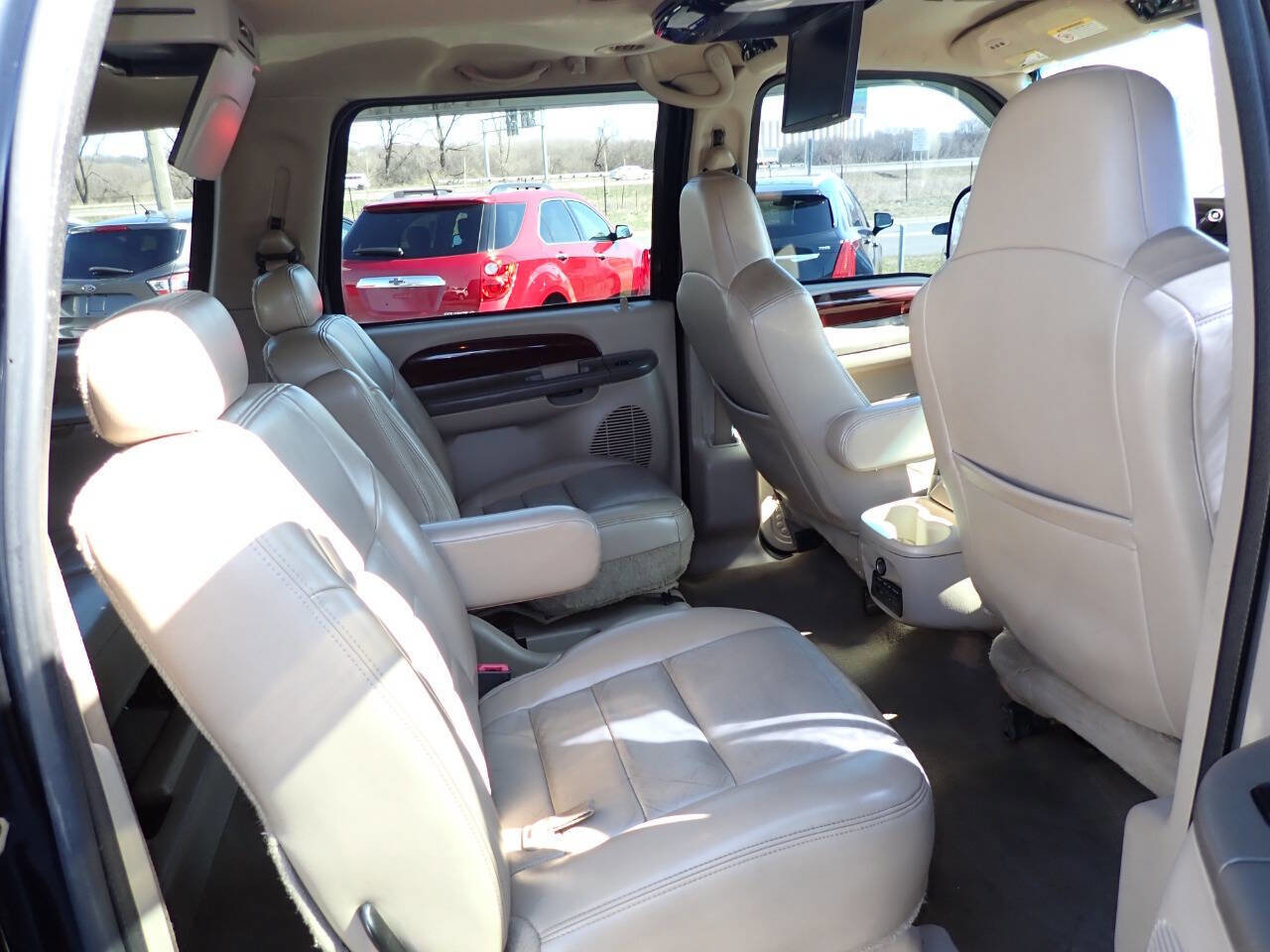 Used 2003 Ford Excursion Limited image 12